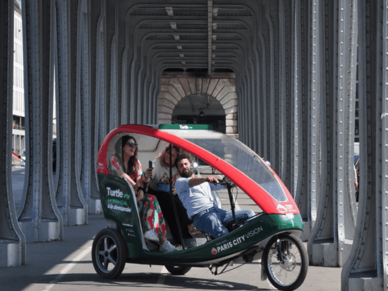 paris-private-luxury-rickshaw-tour-with-hotel-pick-up