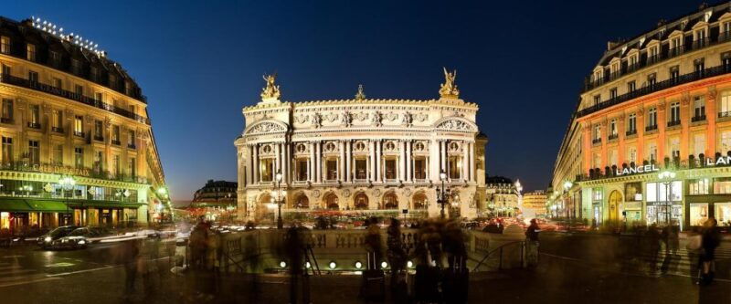 paris-private-night-tour-with-driver-for-3-people