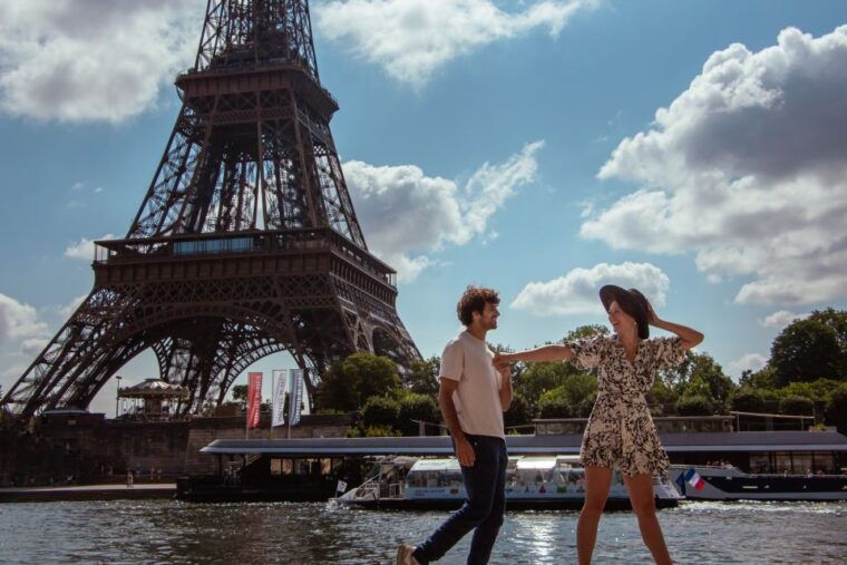 paris-private-photoshoot-at-the-eiffel-tower