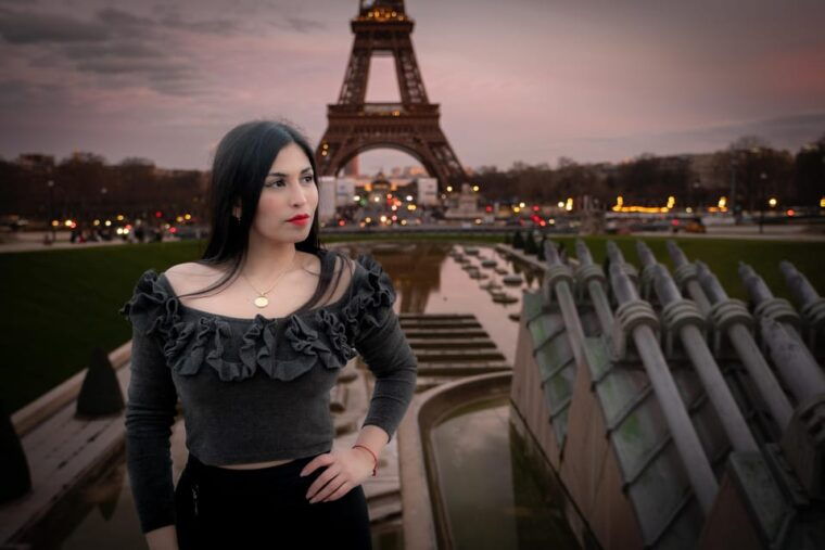 paris-private-photoshoot-near-any-chosen-landmark