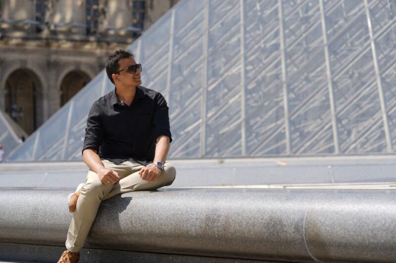 paris-private-photoshoot-outside-the-louvre-museum