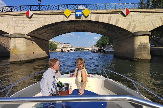 paris-private-seine-river-cruise-embark-near-eiffel-tower
