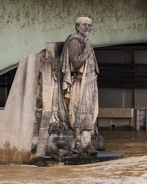 paris-private-seine-river-cruise