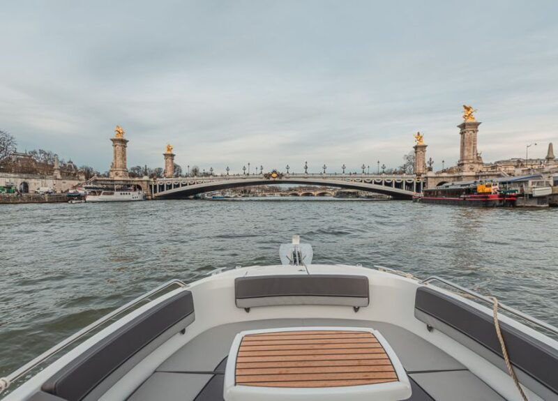 paris-private-seine-river-cruise