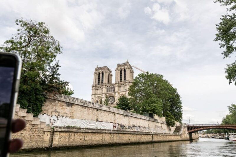 paris-private-seine-river-cruise