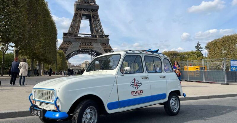 paris-private-sightseeing-tour-in-renault-4l-electric-2h