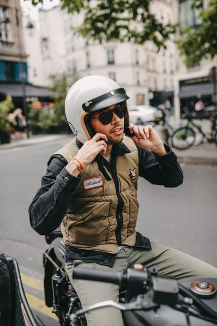 paris-private-tailor-made-guided-tour-on-vintage-sidecar