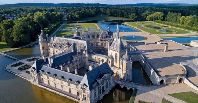 paris-private-tour-of-domaine-de-chantilly-tickettransfer