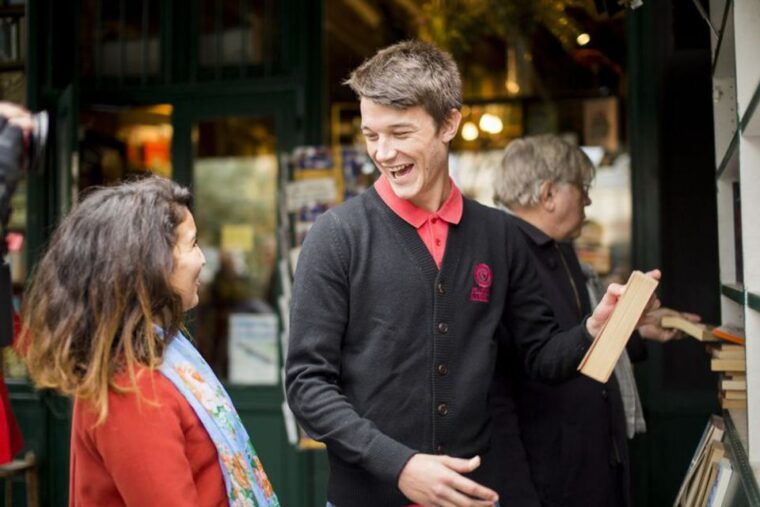 paris-private-tour-with-locals-highlights-hidden-gems