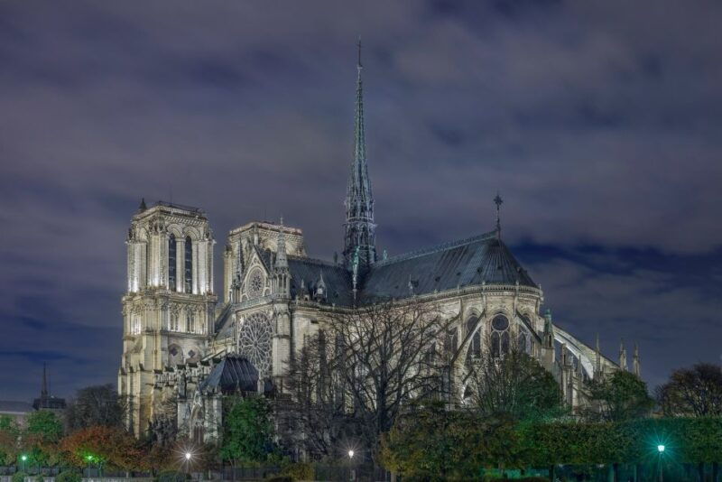 paris-private-tour-with-personal-guide-driver-and-vehicle