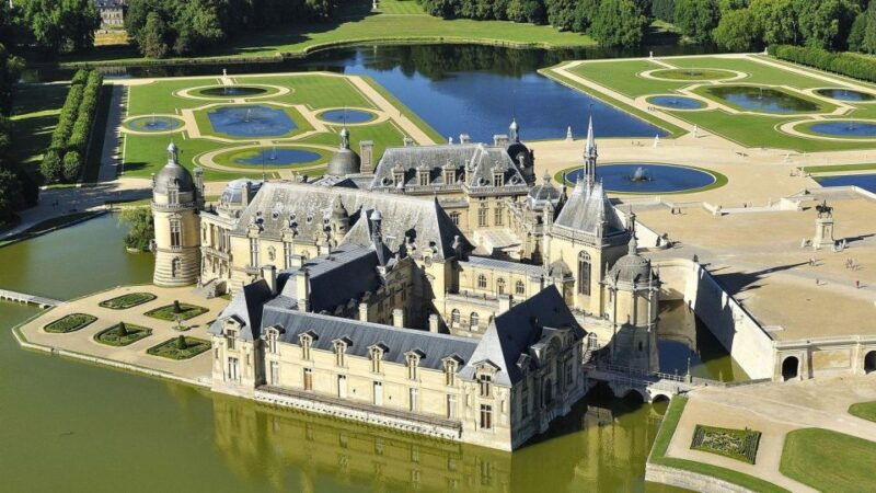 paris-private-transfer-chateau-chantilly-for-7-people-5h
