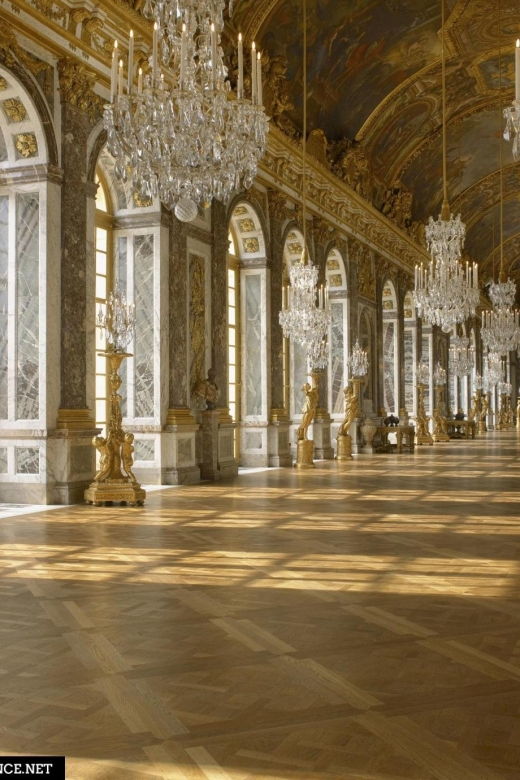 paris-private-transfer-chateau-versailles-for-7-people-4h
