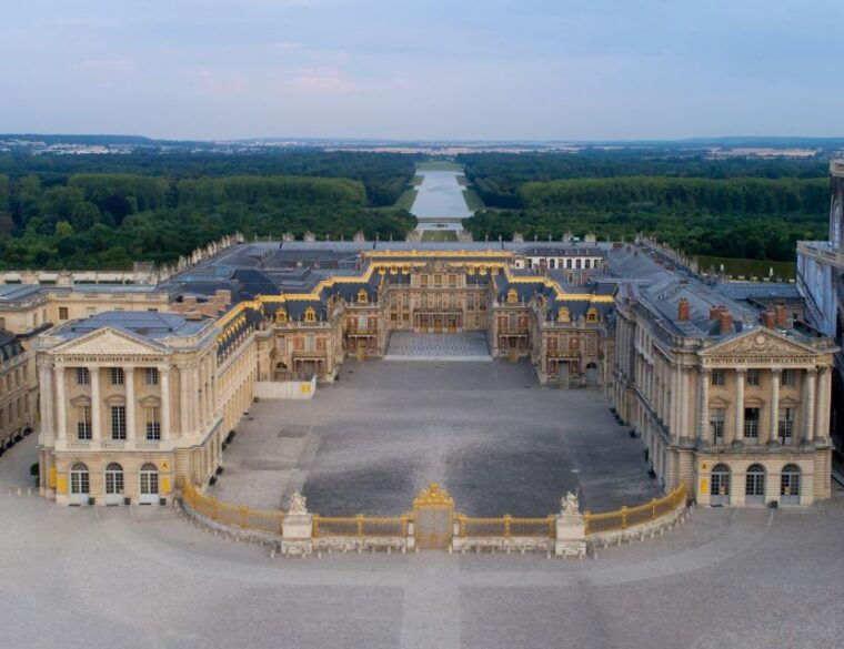 paris-private-transfer-chateau-versailles-for-7-people-4h