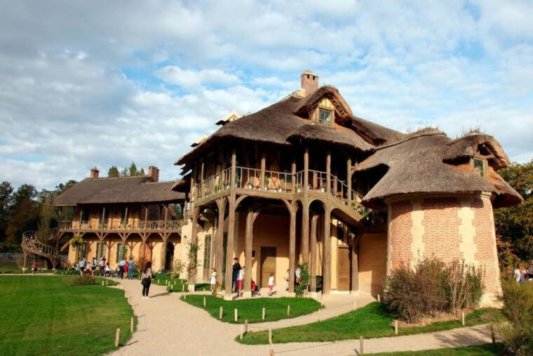 paris-private-versailles-estate-marie-antoinette-day-trip