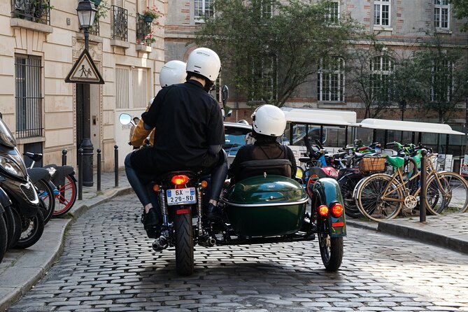 paris-private-vintage-sidecar-tour-with-pick-up-at-your-hotel-2