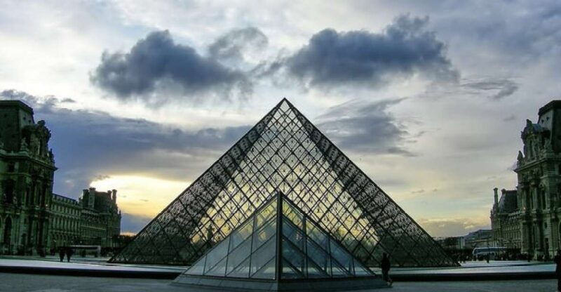 paris-private-walking-guided-tour-of-citys-highlights