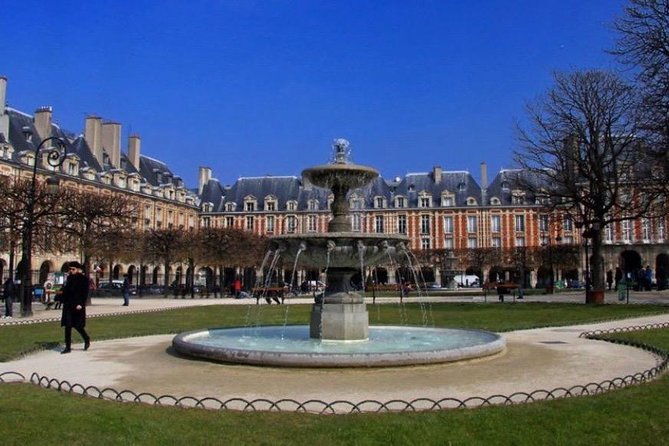 paris-private-walking-tour-in-the-marais-district
