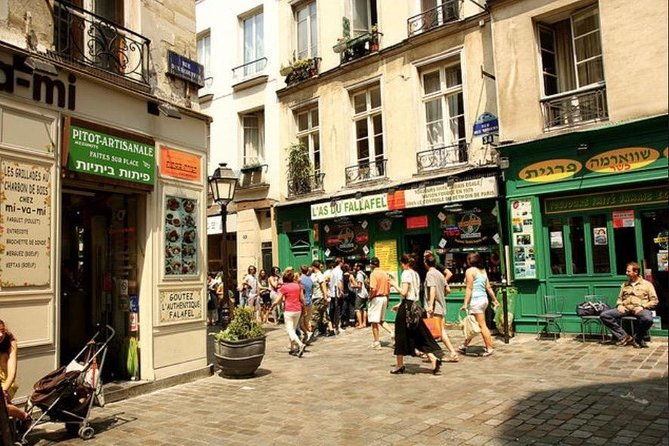 paris-private-walking-tour-in-the-marais-district