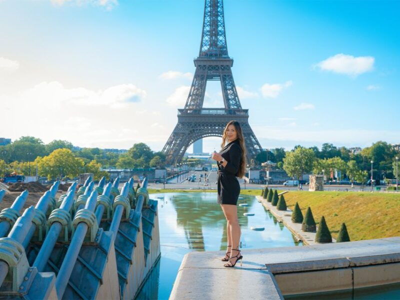 paris-professional-photoshoot-with-the-eiffel-tower
