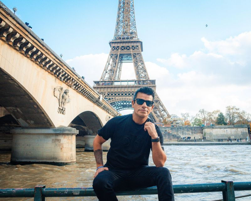 paris-professional-photoshoot-with-the-eiffel-tower