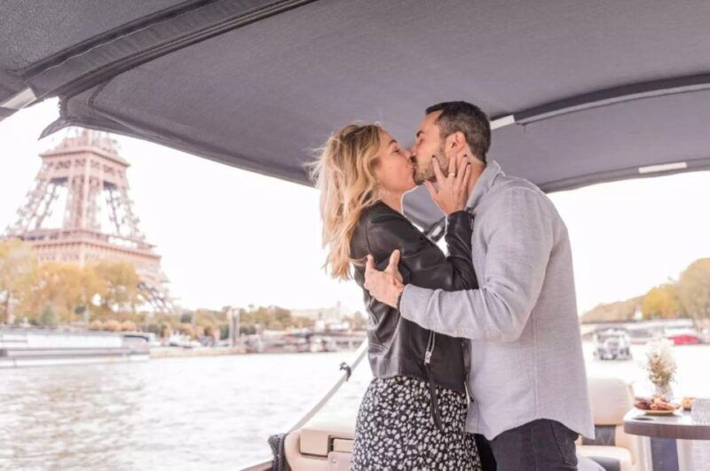 paris-proposal-private-river-cruise-photographer-1h