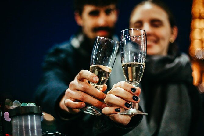 paris-romantic-private-tour-by-night-on-a-sidecar-ural