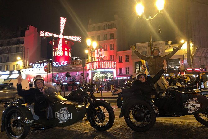 paris-romantic-private-tour-by-night-on-a-sidecar-ural