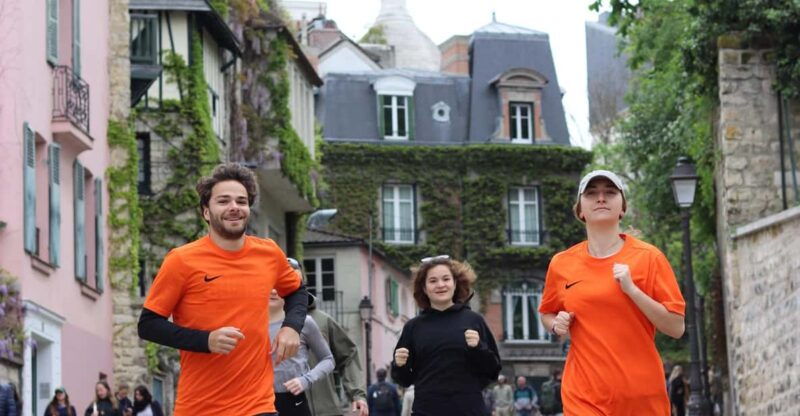 paris-running-tour-experience-montmartre-eiffel-tower