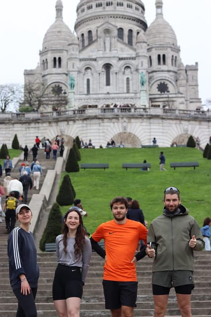 paris-running-tour-experience-montmartre-eiffel-tower