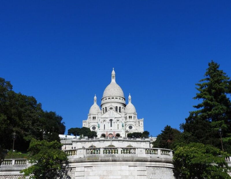 paris-sacre-coeur-and-montmartre-tour-with-expert-guide