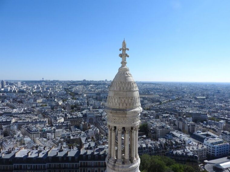 paris-sacre-coeur-and-montmartre-tour-with-expert-guide