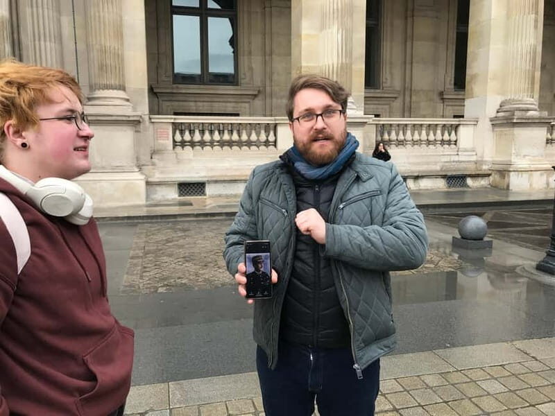 Paris : Scandals Guided Walking Tour - Key Points