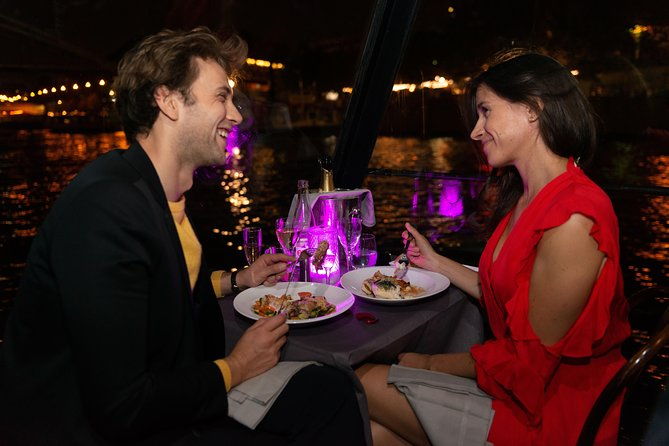 paris-seine-gourmet-dinner-cruise-champagne