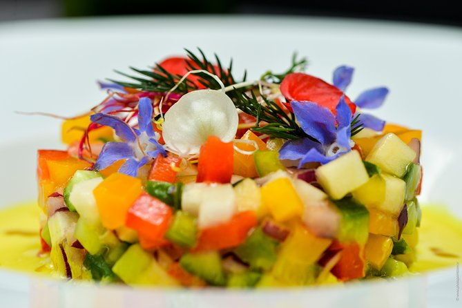 paris-seine-gourmet-dinner-cruise-champagne