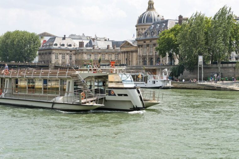 paris-seine-river-cruise-and-3-course-bistro-lunch