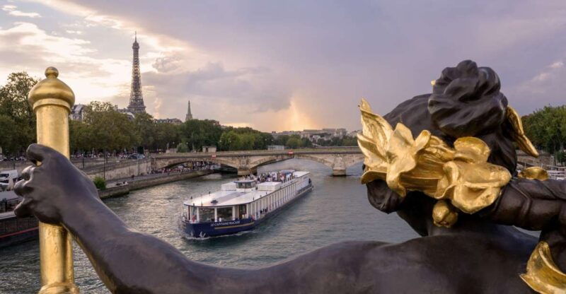 paris-seine-river-cruise-brunch