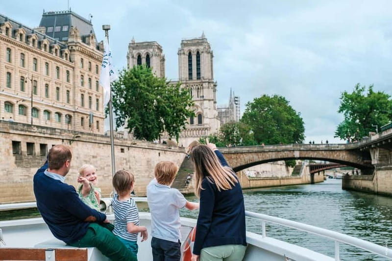 Paris: Seine River Cruise with a Live Guide - What to Expect from the Itinerary