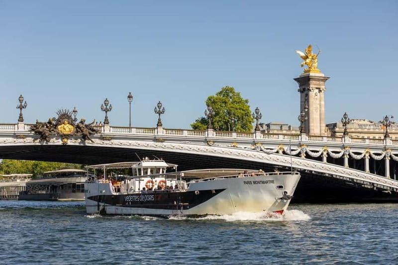 Paris: Seine River Cruise with a Live Guide - Authentic Feedback from Travelers