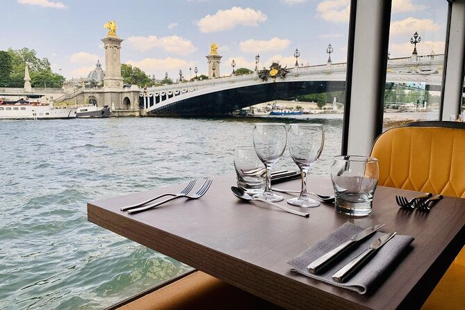 paris-seine-river-dinner-cruise-from-alexandre-iii-bridge