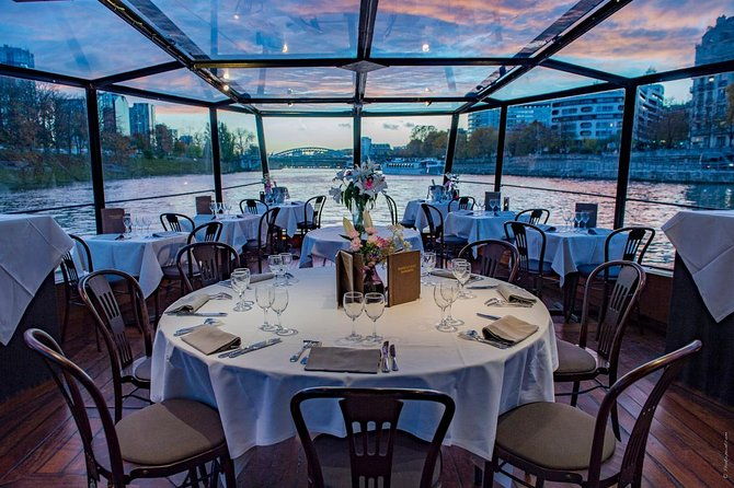 paris-seine-river-dinner-cruise-with-champagne-and-window-seating