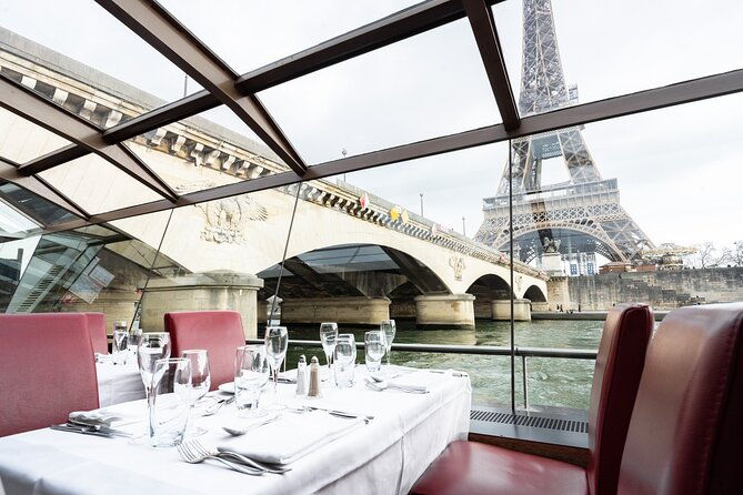 paris-seine-river-lunch-cruise-by-bateaux-mouches