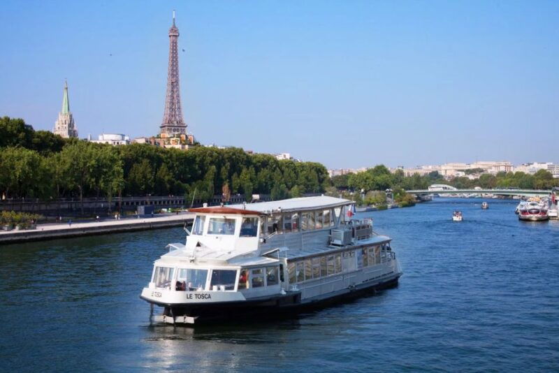 paris-seine-river-lunch-cruise-from-eiffel-tower