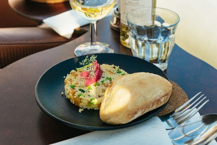 paris-seine-river-panoramic-views-dinner-cruise