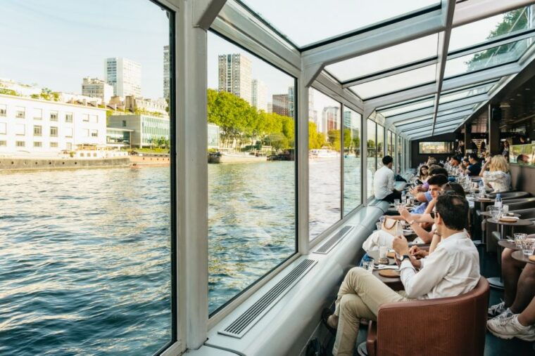 paris-seine-river-panoramic-views-dinner-cruise
