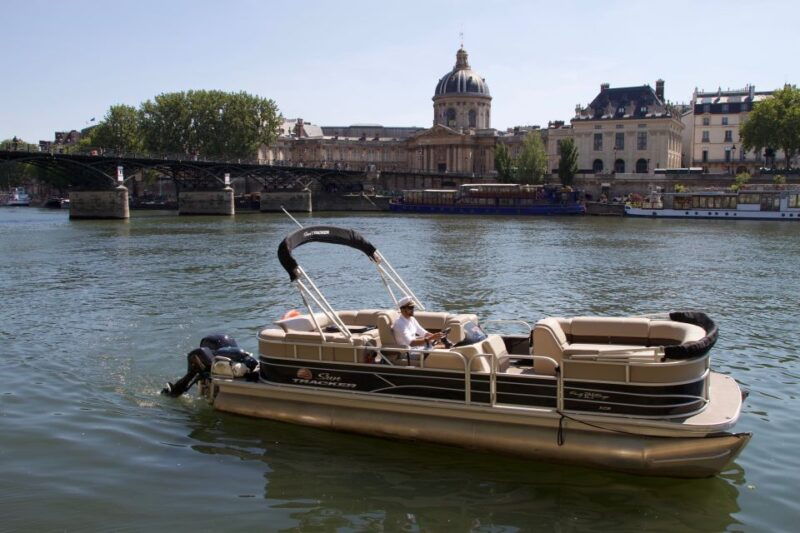 paris-seine-river-private-guided-pontoon-boat-cruise