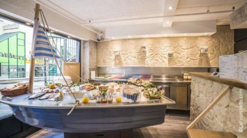 paris-shuck-savor-oysters-with-wine-pairing