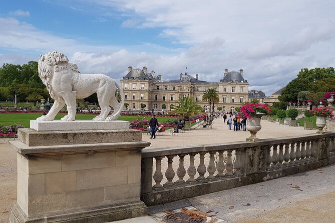 paris-sightseeing-8h-day-tour-no-museum-driver-guide-van