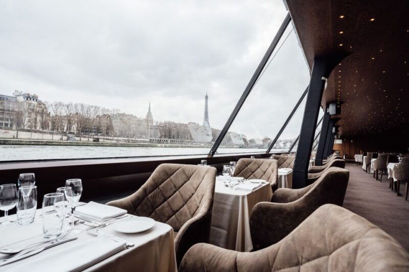 paris-sightseeing-cruise-on-the-seine-with-3-course-lunch
