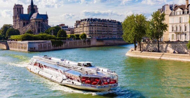 paris-sightseeing-cruise-on-the-seine-with-3-course-lunch