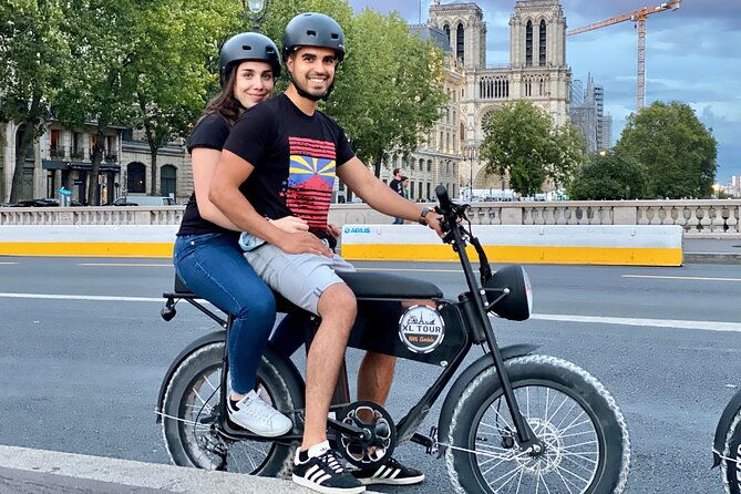 paris-sightseeing-family-friendly-guided-electric-bike-tour